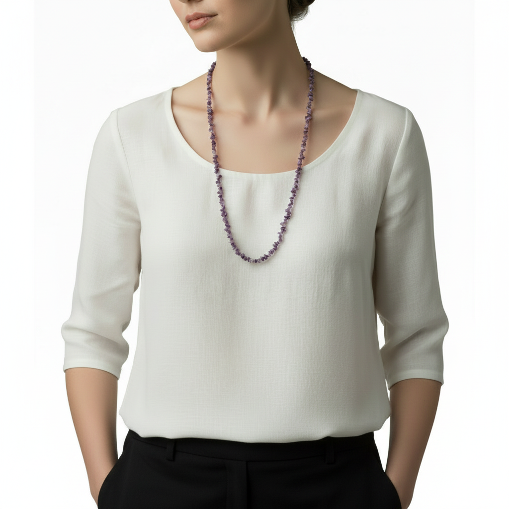 Collier sautoir Tariguente porté - mise en situation
