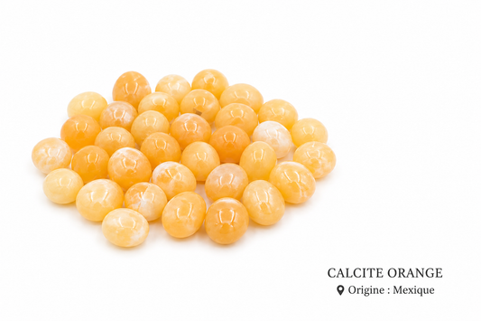 Calcite orange pierre roulée