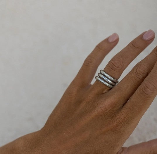 Bague bouddhiste argenté